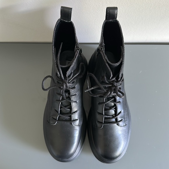 Steve Madden Jazmin Black Combat Lace Up Block Heel Platform Boots - Picture 5 of 12